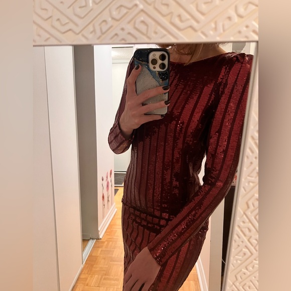 Beautiful sequin dress - Picture 2 of 9